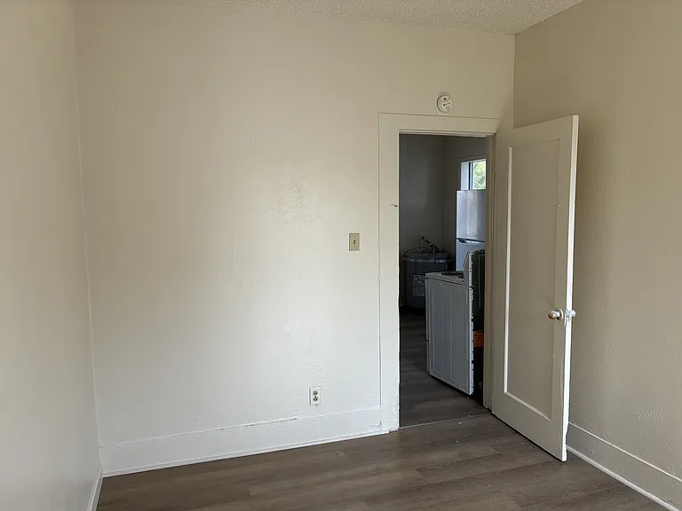729 Pine St — Photo 5