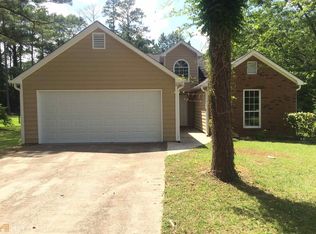 111 Lakepointe Ct, Stockbridge, GA 30281