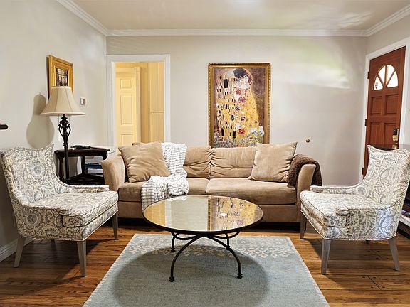 3rd image of 22143 Avenue San Luis