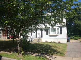 5 Eagle St, West Roxbury, MA 02132