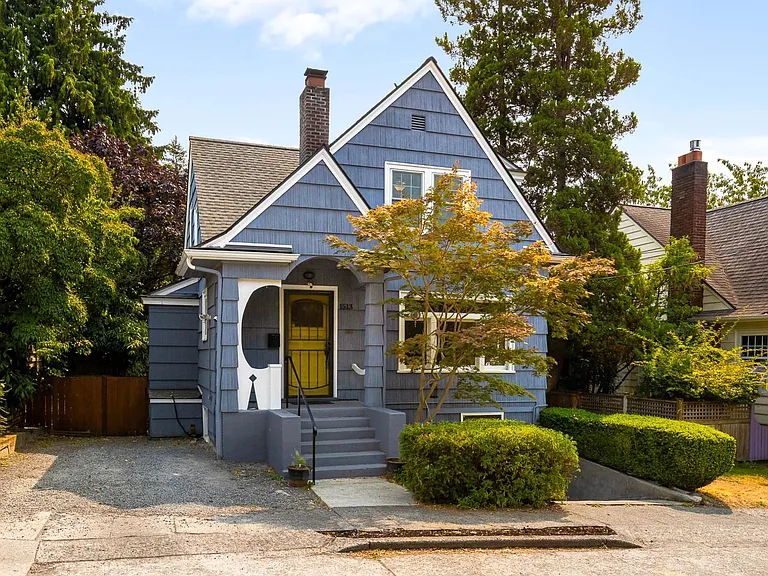 1513 N Dorothy Pl — Photo 1