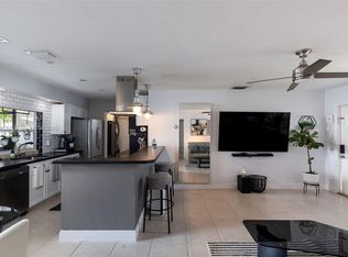 2304 NW 54th St, Tamarac, FL 33309