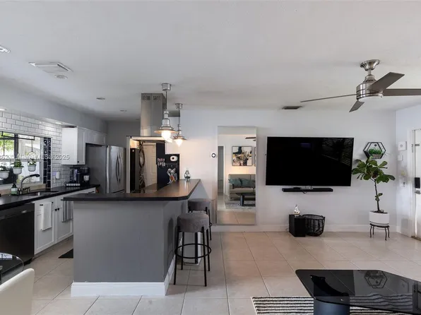 2304 NW 54th St, Fort Lauderdale, FL 33309
