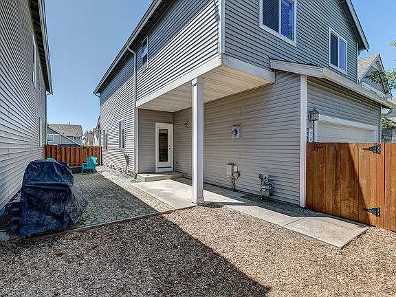 3rd image of 2603 87th Ave NE