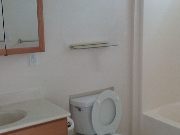 4th image of 602 Palmer St APT 2