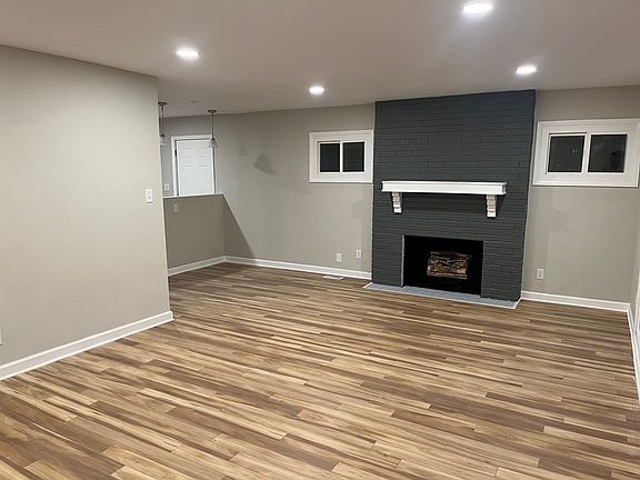 3rd image of 4141 Forest Manor Ave