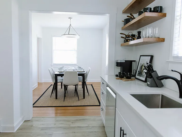 210 Lee Ave — Photo 27