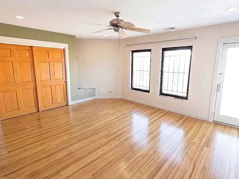 1607 Simpson St #2W — Photo 10