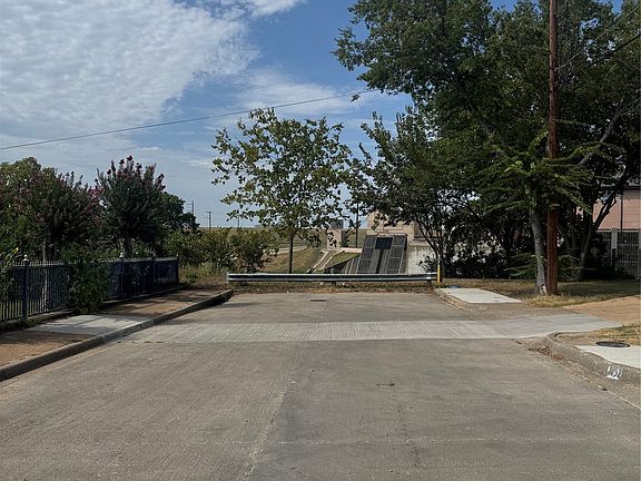 4th image of 3351 Parvia Ave