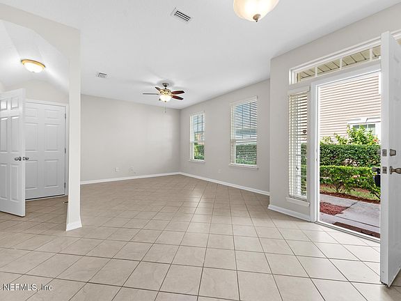 3rd image of 687 REESE Avenue