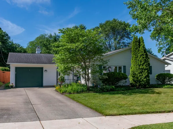 1936 Piedmont Way, South Bend, IN 46614