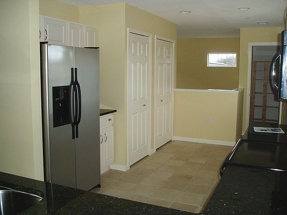 5th image of 2088 Chelsea Ln