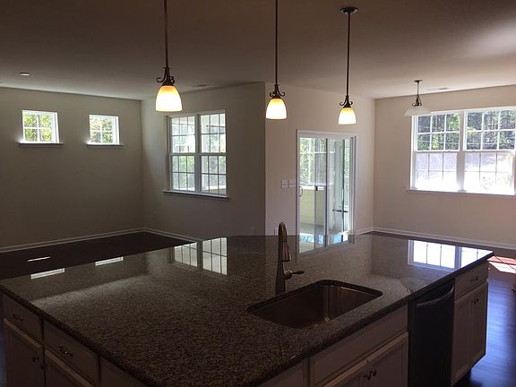 3rd image of 103 Ferngrove Ct