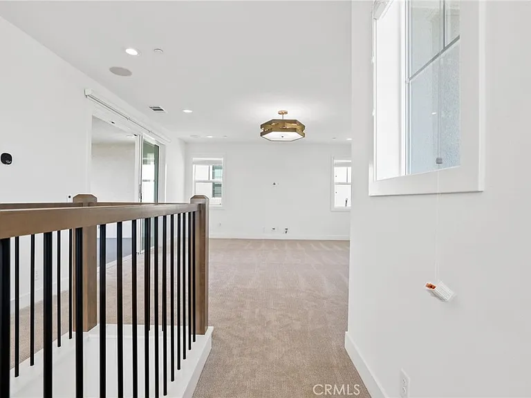 191 Hollyleaf — Photo 38