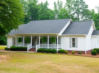 808 Tumlin Creek Rd, Roopville, GA 30170