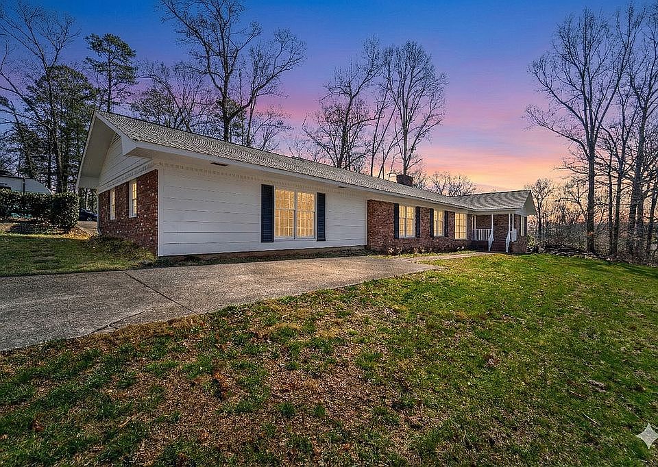 1st image of 190 Dogwood Ln