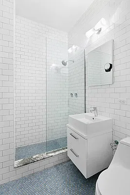 Sold by Compass | media 8