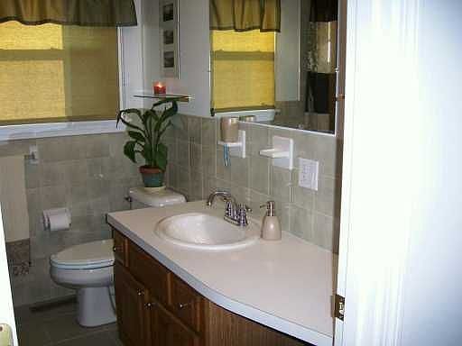 Tile Bath with Tub and Shower