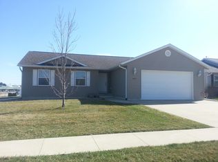 4995 Lance Ave, Marion, IA 52302