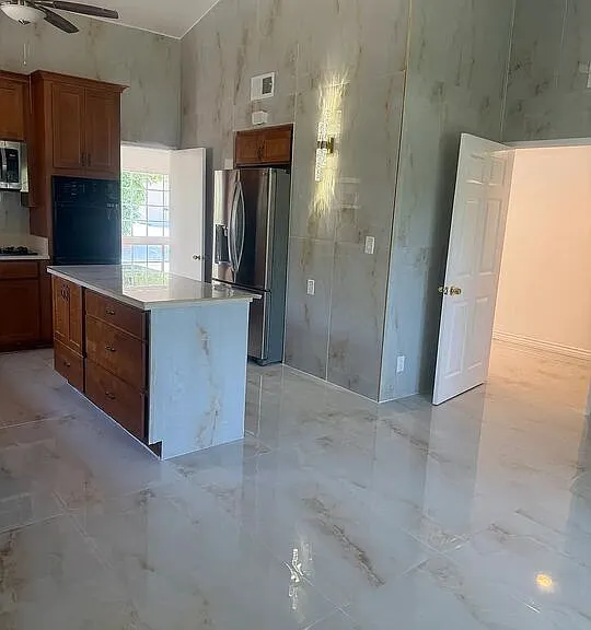 24316 Burbank Blvd — Photo 4