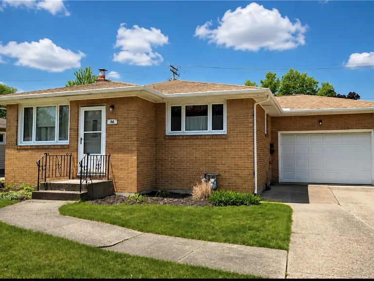 36 Jamaica Ln — Photo 1