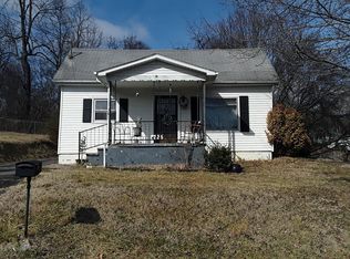 2215 Collins St, Bristol, VA 24201