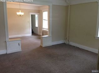 61 4th St, Wood Ridge, NJ 07075