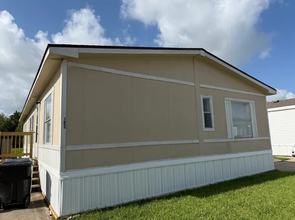 1100 Fox Meadow Dr Trailer 156, Alvin, TX 77511