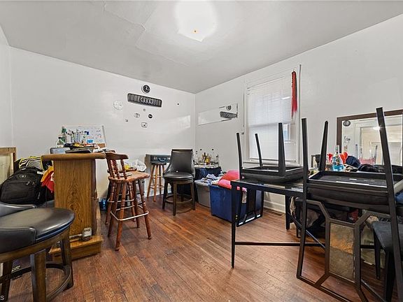5th image of 307 Huffman St