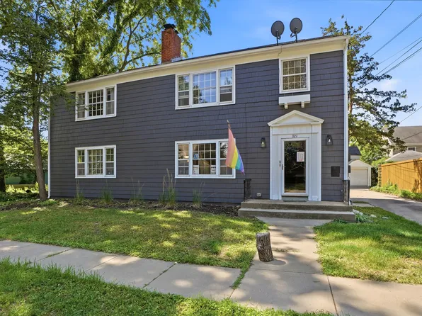 321 McLean St, Iowa City, IA 52246