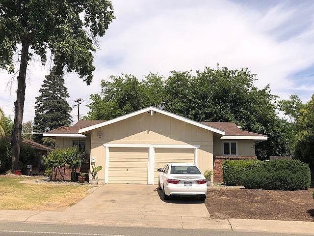 1st image of 103 Estates Dr