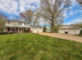 2470 Stiegler Rd, Valley City, OH 44280
