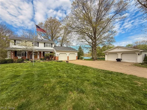 2470 Stiegler Rd, Valley City, OH 44280