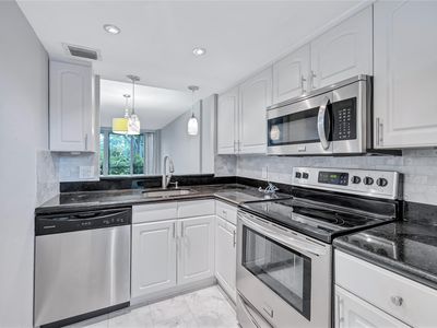 121 Royal Park Drive #1G, Oakland Park, FL, 33309