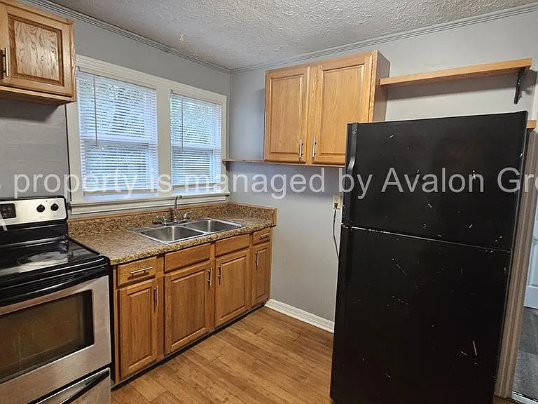 3056 Date St — Photo 4