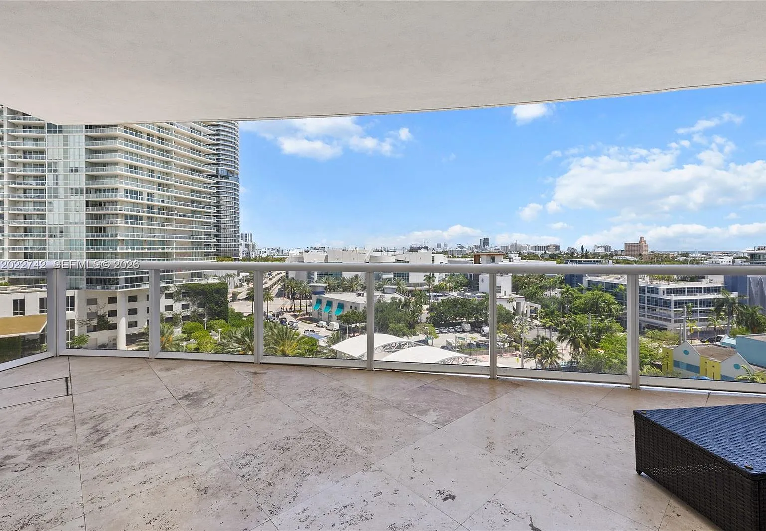 2 bed, 1658 sqft, $9,200 — Photo 4