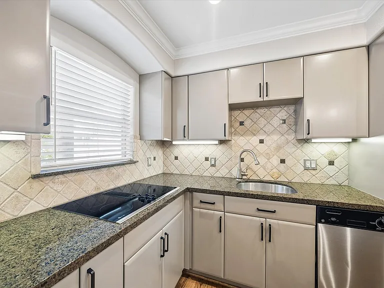 1449 Heights Blvd #230 — Photo 10
