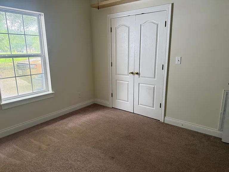 252 Dedria Ln — Photo 7