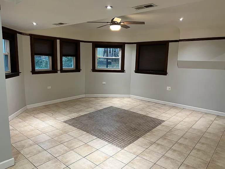 3524 W Grace St #1 — Photo 2