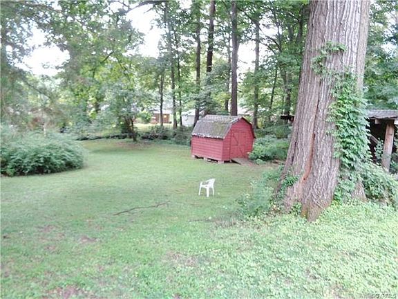 3rd image of 6323 Elkhardt Ln