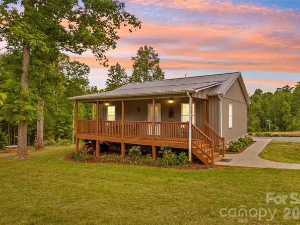 1026 Blue Rdg, Morganton, NC 28655