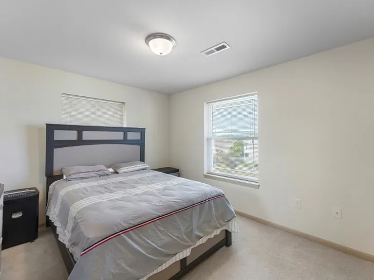 5046-5050-5054 Siggelkow Rd — Photo 9