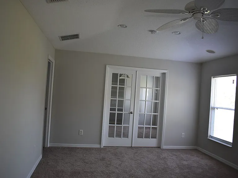 2415 Sabastian St — Photo 15