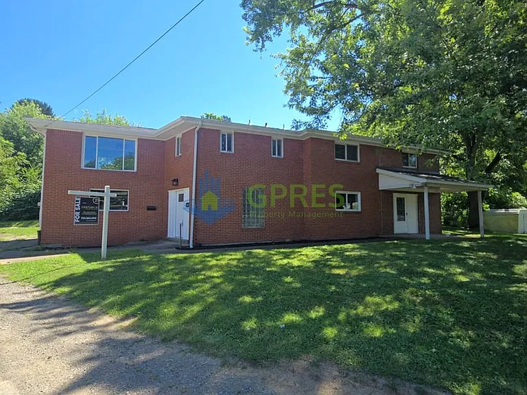 5601 Rodgers St — Photo 1