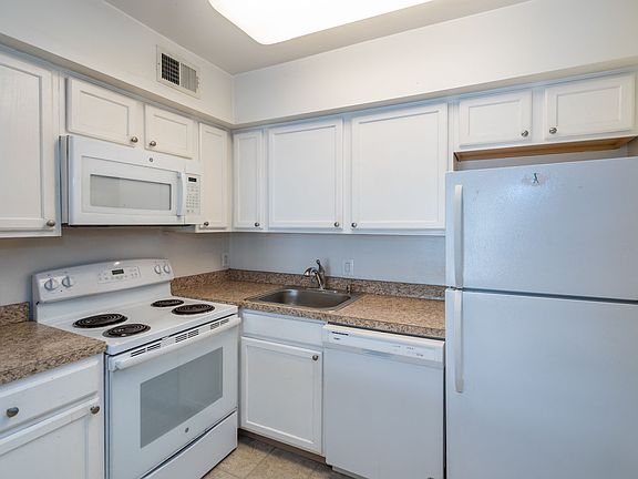 2nd image of 5401 Connecticut Ave NW
