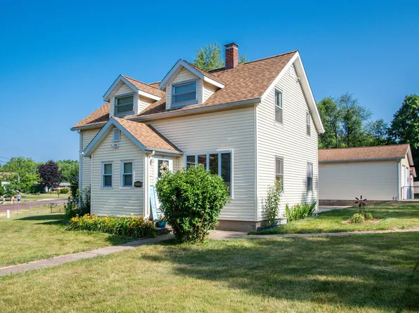 5308 N Humboldt Ave, Peoria Heights, IL 61616