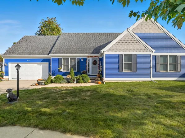 809 Olde Towne Sq, Chesterton, IN 46304