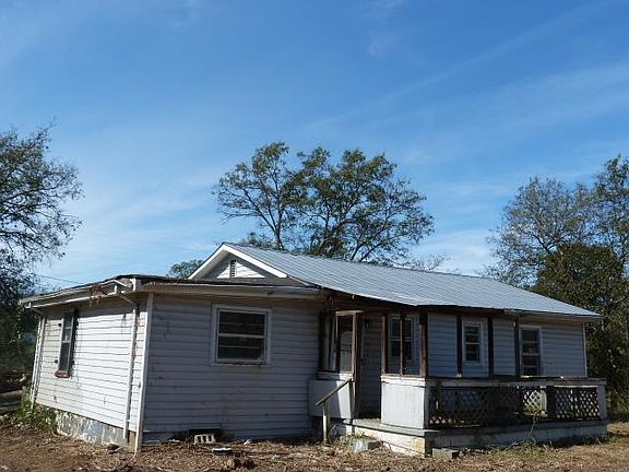 2nd image of 114 Couch Ln