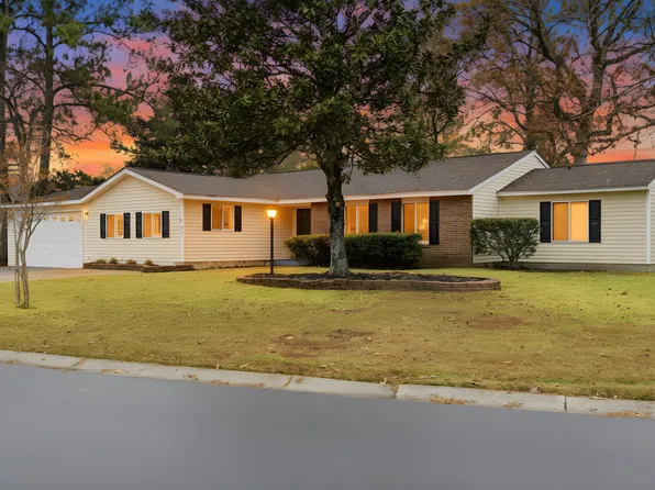 411 Navaho Cir, Summerville, SC 29483