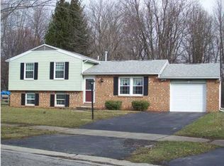 23 Burning Brush Dr, Rochester, NY 14606